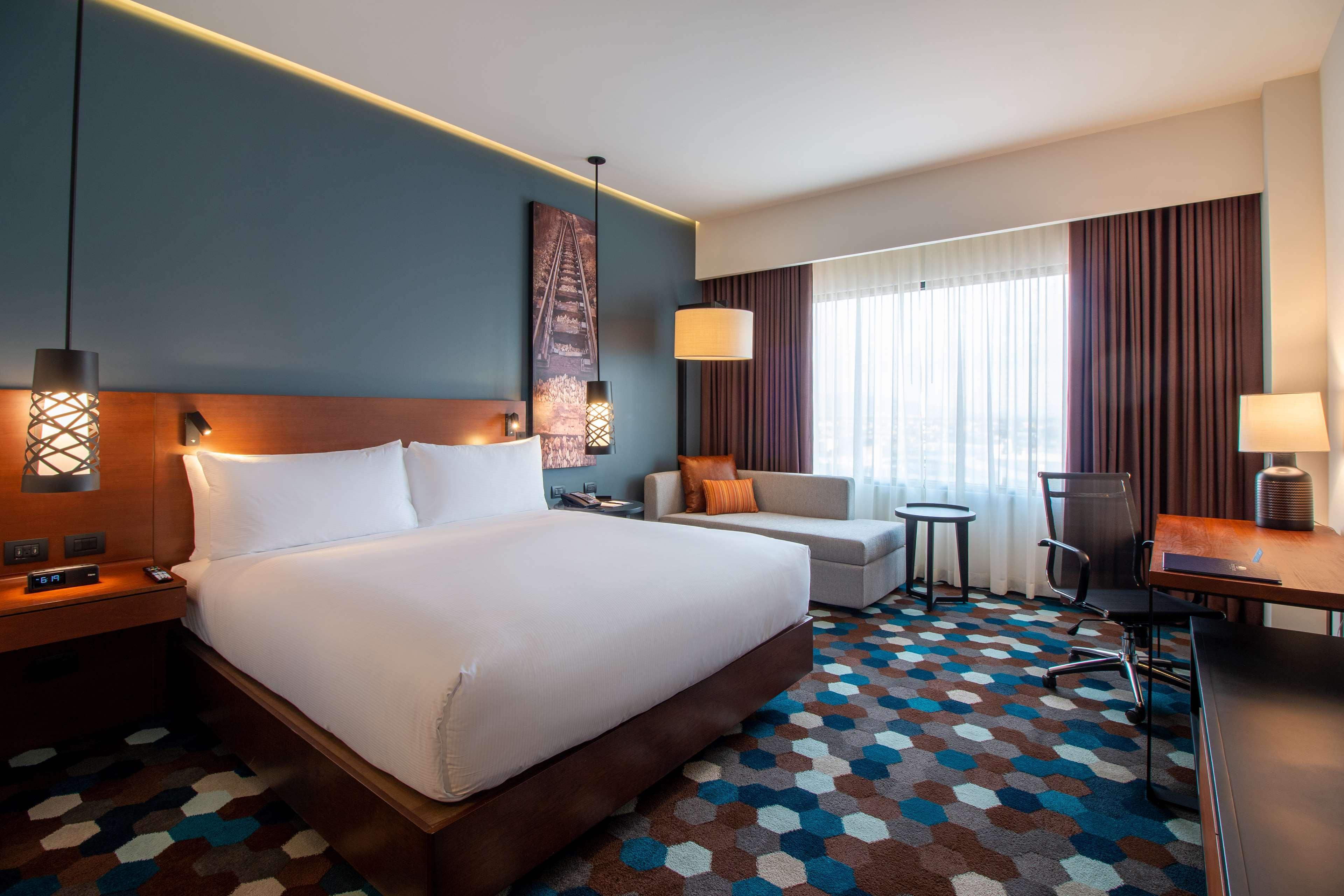 Doubletree By Hilton Celaya Celaya  Extérieur photo