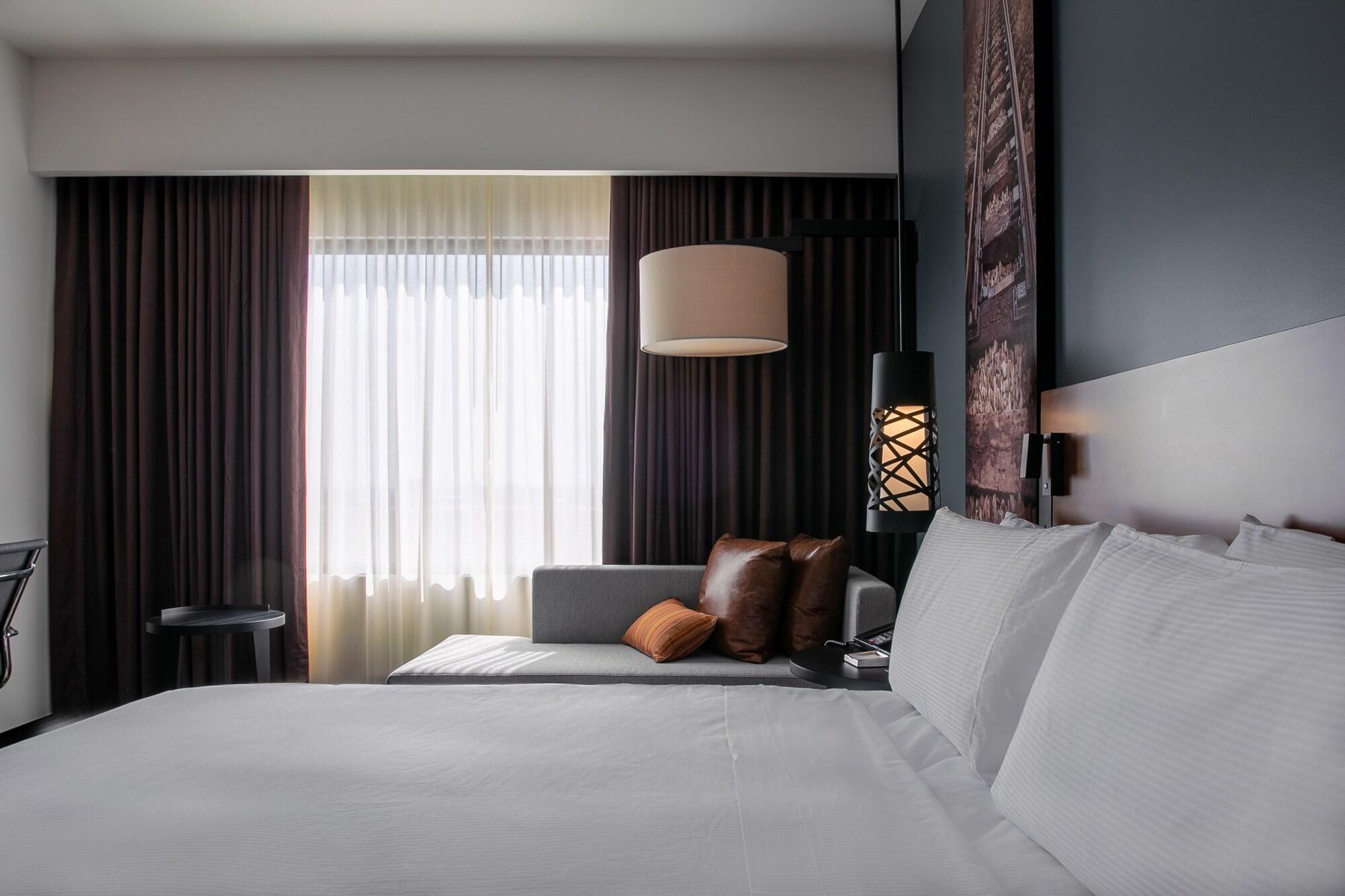 Doubletree By Hilton Celaya Celaya  Extérieur photo