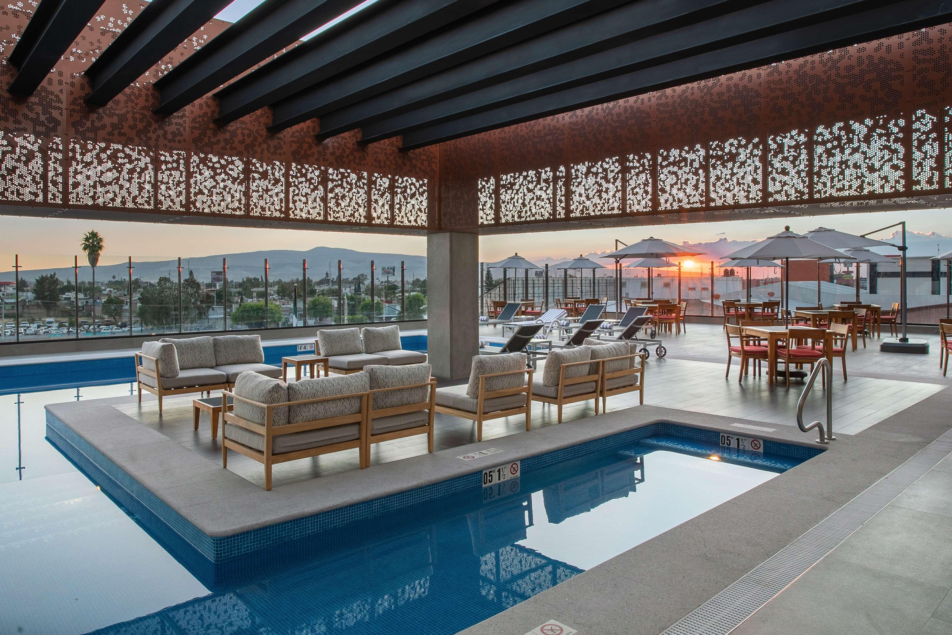 Doubletree By Hilton Celaya Celaya  Extérieur photo