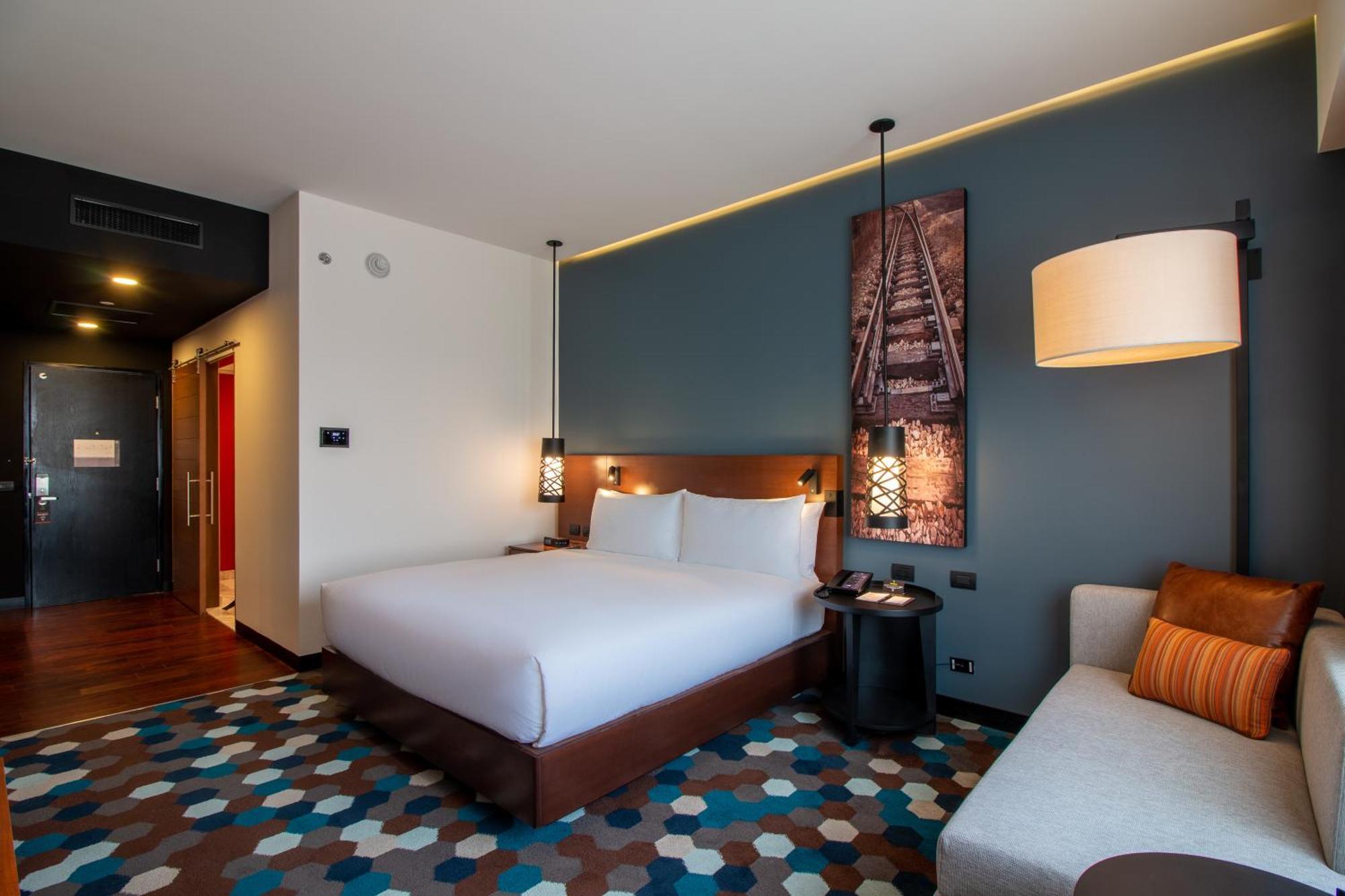 Doubletree By Hilton Celaya Celaya  Extérieur photo