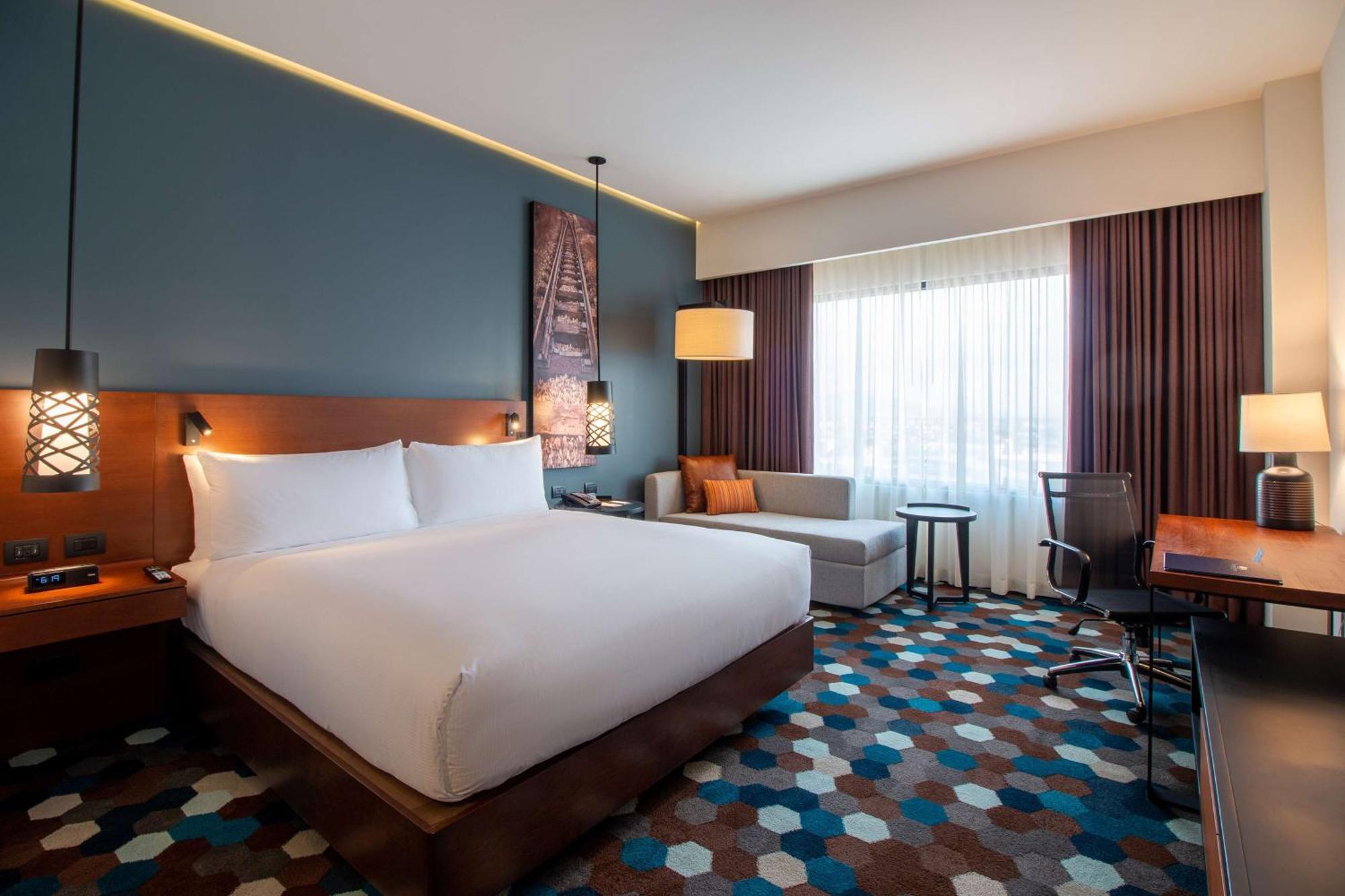 Doubletree By Hilton Celaya Celaya  Extérieur photo