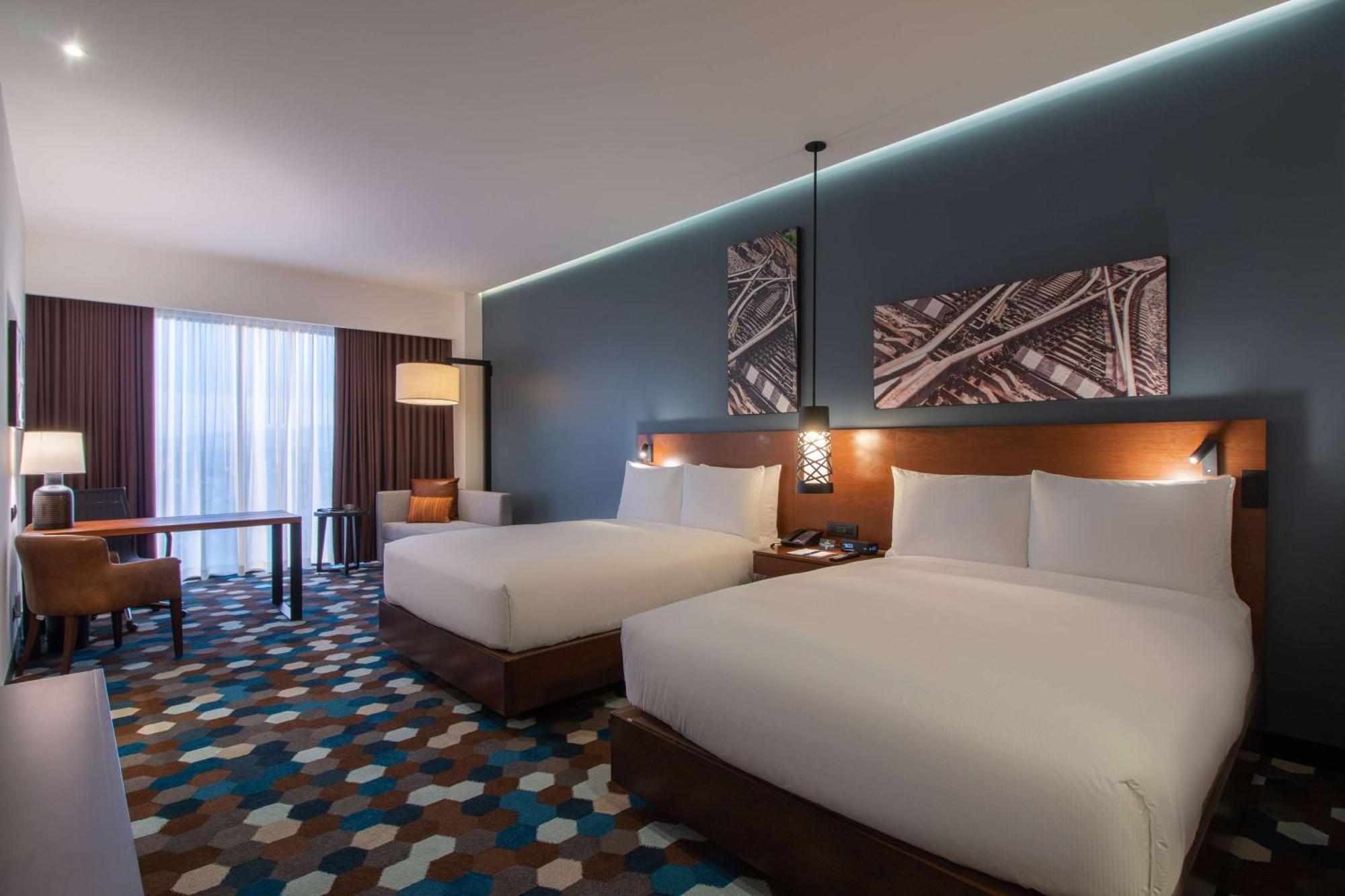 Doubletree By Hilton Celaya Celaya  Extérieur photo