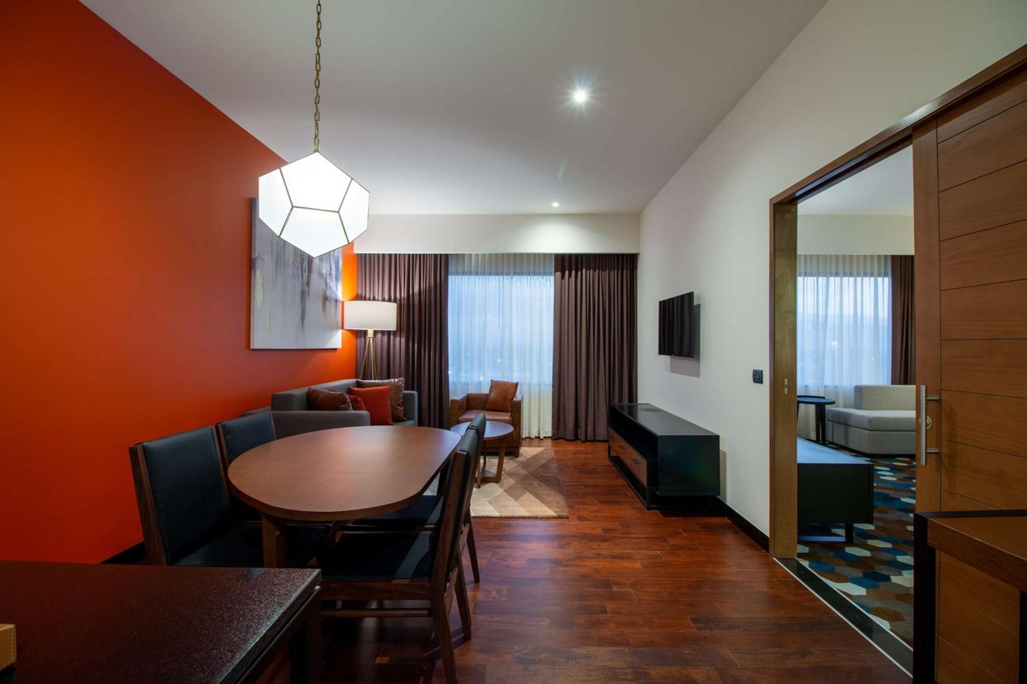 Doubletree By Hilton Celaya Celaya  Extérieur photo