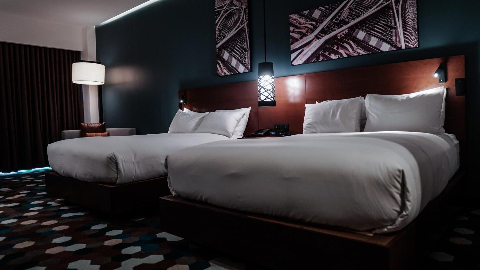Doubletree By Hilton Celaya Celaya  Extérieur photo